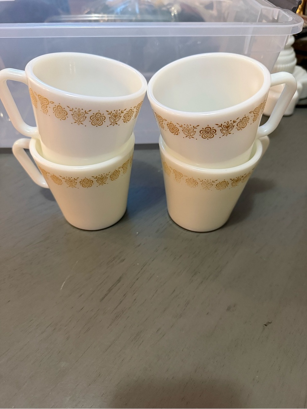 Vtg 70s Pyrex Butterfly Gold Milk Glass Mug Lot Of 4 Corelle USA Retro Kitchen